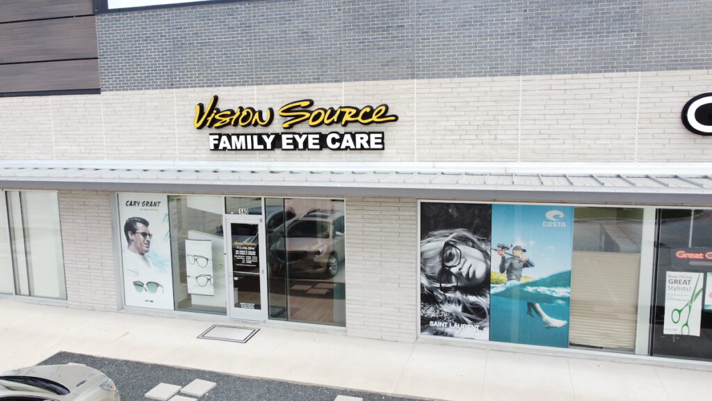 Outdoor photo of Vision Source Family Eyecare's office